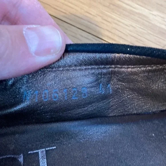 AGL black closed toe shoes with low heel size 41 - Picture 4 of 14